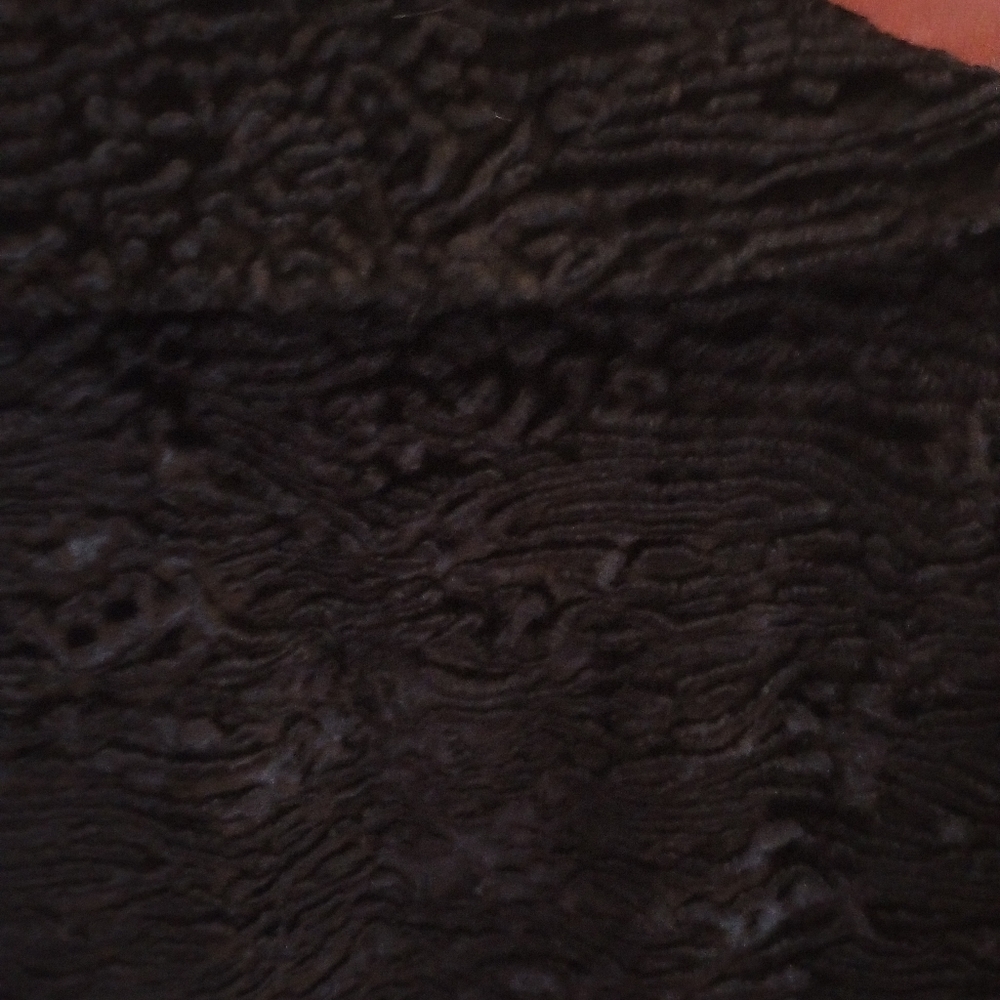 ♡🗝️ Crushed Velvet Jacket - Picture 12 of 16
